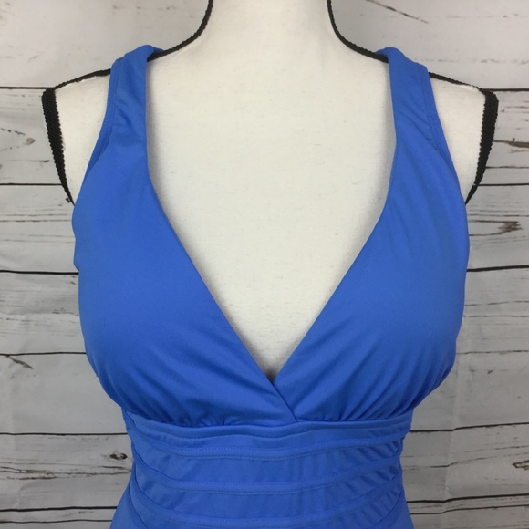 La Blanca Halter Swimsuit, Size 16 - Picture 5 of 9